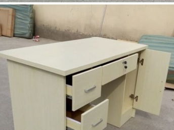 低價(jià)處理廠家直銷 北京辦公桌椅優(yōu)選指南